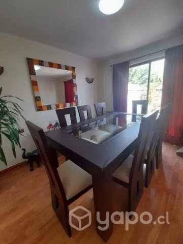 Comedor con 8 sillas