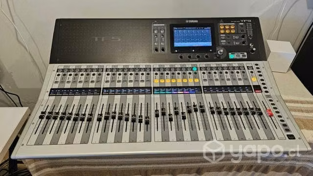Mixer mesa digital Yamaha TF5 32 CANALES