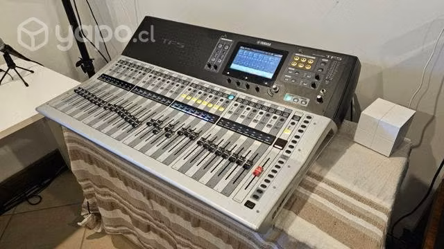Mixer mesa digital Yamaha TF5 32 CANALES