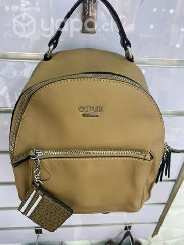 Mochila Guess tamaño mediano - Imagen 5