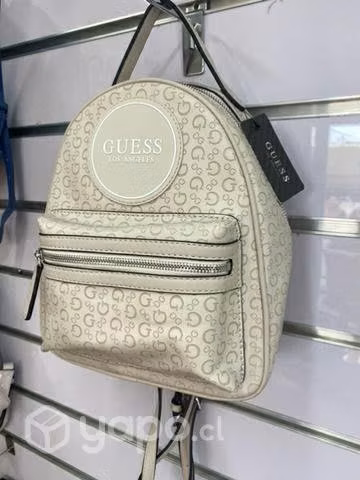 Mochila Guess tamaño mediano - Imagen 3