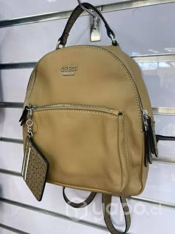 Mochila Guess tamaño mediano - Imagen 6