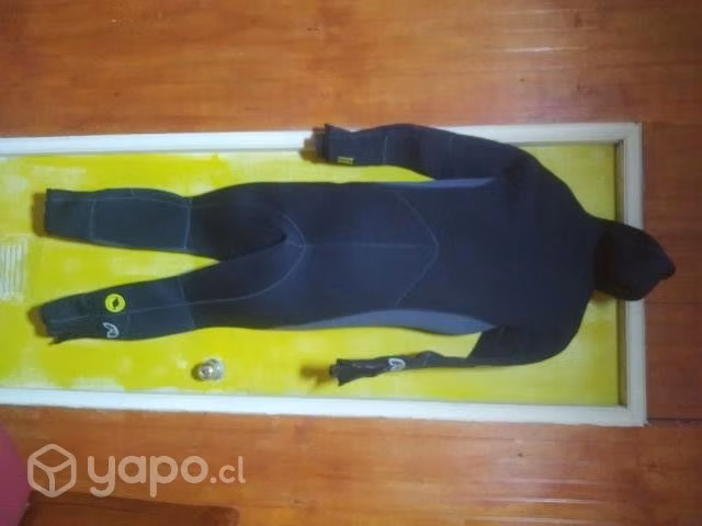 Traje de buseo - Imagen 4