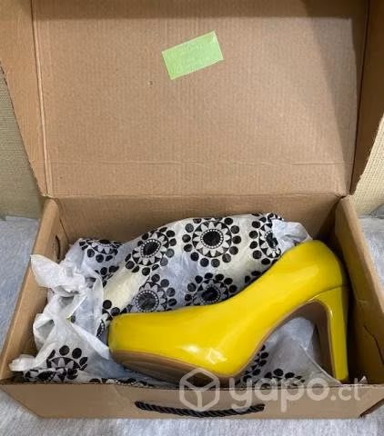 Zapatos color limon