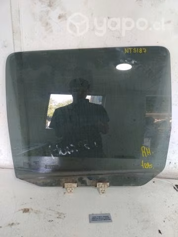 Vidrio Puerta Trasera Derecha (NTS187) Nissan Terr