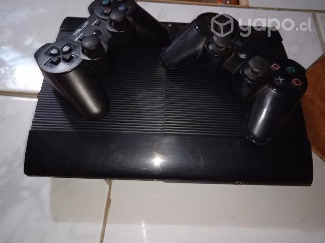 PS3 desbloqueado con 30 juegos y 2 controles