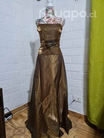 Top y falda; varios colores disponibles