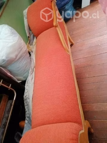 Futon tallado