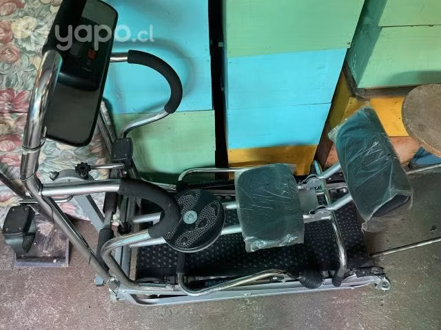 Máquina de ejercicios multifuncional