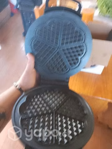 Waflera forma corazón