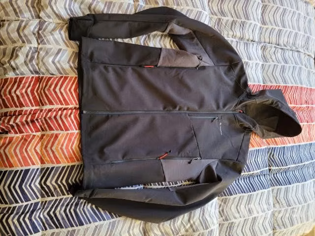 Softshell impermeable hombre talla L Quechua
