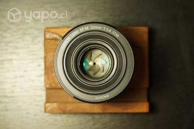 Lente Canon 32mm 1.4f STM