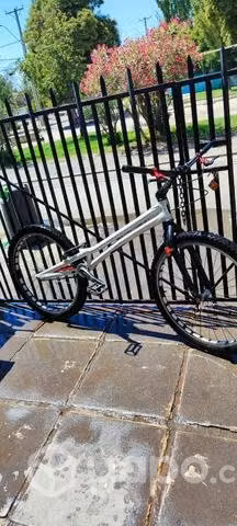 Bicicleta trial - Imagen 2