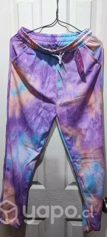 Hermosa ropa nueva