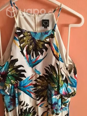 Vestido IO dos posturas