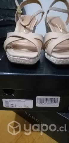 Sandalias nuevas - Imagen 3