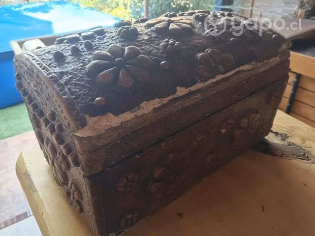 Baúl cofre antiguo