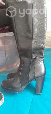 Botas y zapato con tacos - Imagen 2