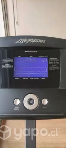 Bicicleta estática LifeFitness calidad Gimnasio.