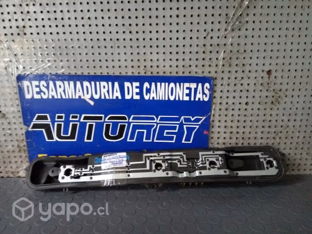 Porta ampolleta tra izq Ford transit 2018