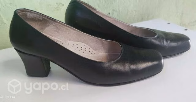Zapatos de Vestir y Chalitas Formales, N° 38 y 39 - Imagen 3