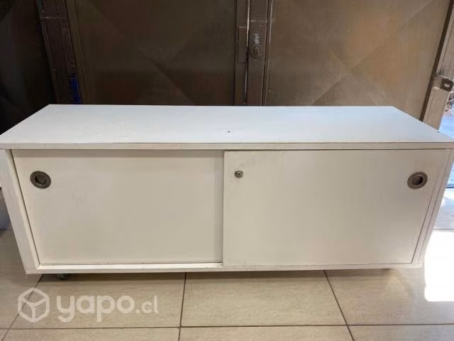 Gabinete bajo blanco, buen estado
