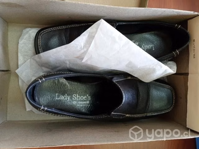 Zapato de cuero