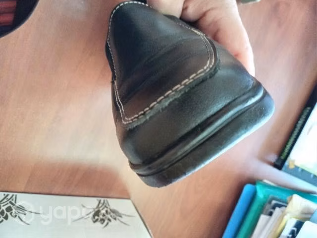 Zapato de cuero