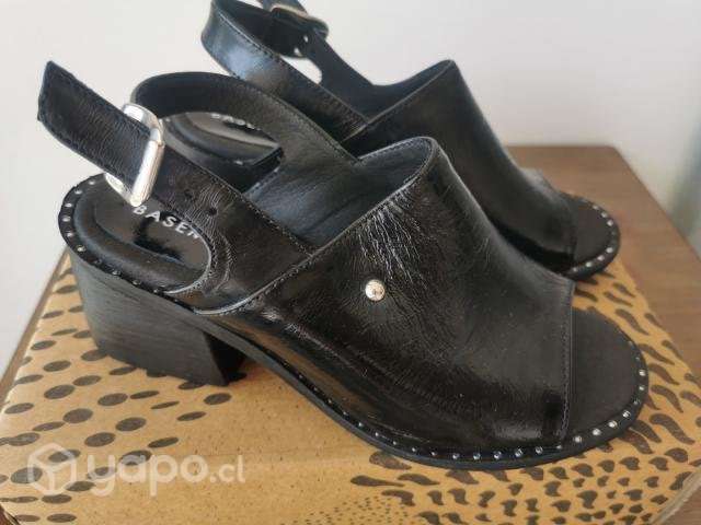 Sandalias nuevas - Imagen 3