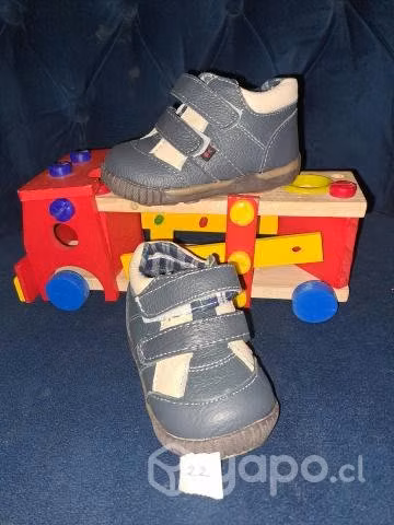 Hermosos zapatos y chalas