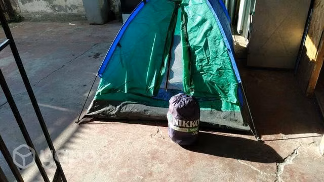 Carpa y saco de dormir nuevos sin uso