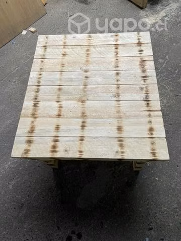 Sillones y mesas rusticas de pallet para terraza