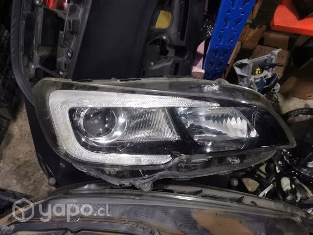 Optico derecho mercedes gla200 2020