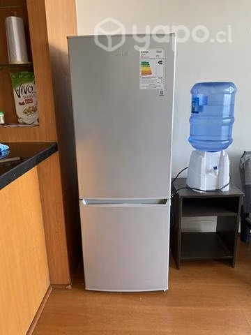 Regrigerador Midea 167 lts / 141 cm alto