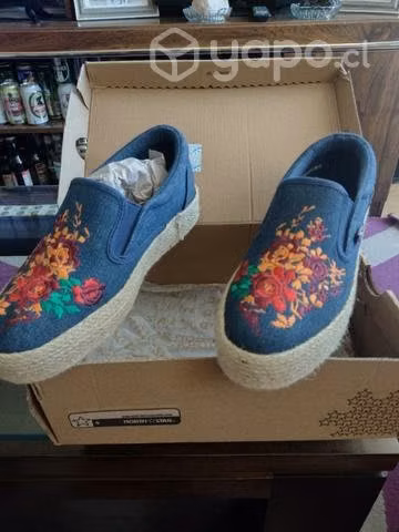 Zapatillas de Mezclilla Bordadas con Plataforma - Imagen 6