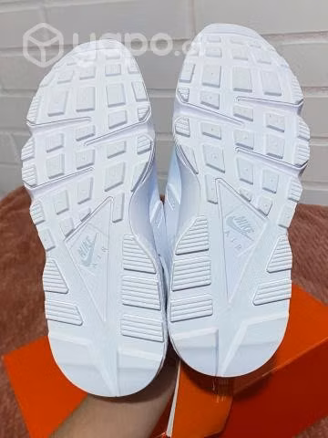 Zapatilla Nike Huarache Mujer - Imagen 3