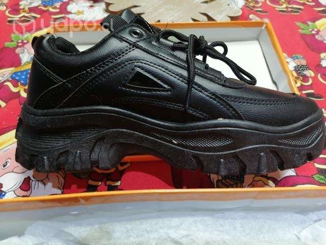 Zapatillas nuevas 38 - Imagen 3