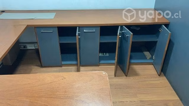 Puesto de trabajo escritorio + mueble