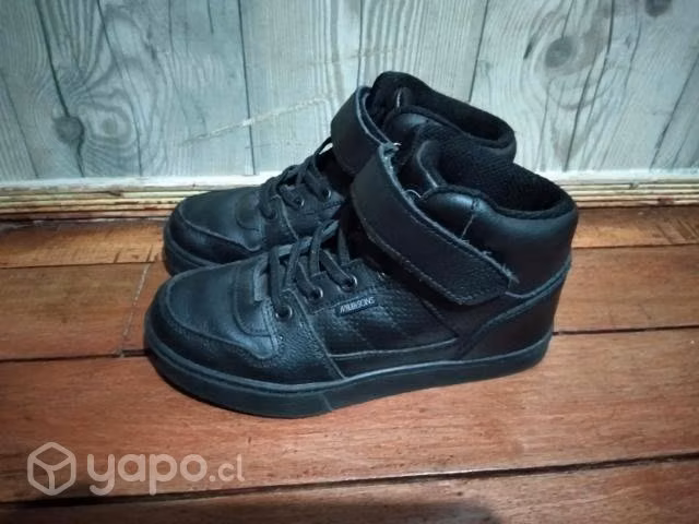 Zapatilla escolar 31