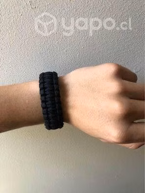 Pulsera de supervivencia