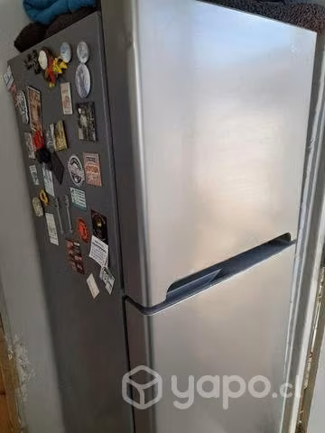 Refrigerador Daewoo seminuevo
