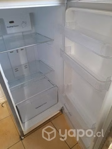 Refrigerador Daewoo seminuevo