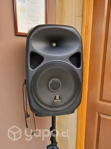Equipo de sonido e iluminación