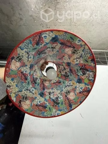 lámpara silla de niño y soporte techo