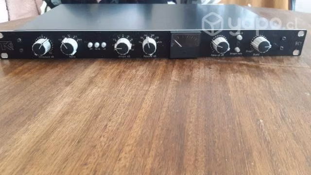Compresor de audio "Bus Compressor Tk Audio BC-1"
