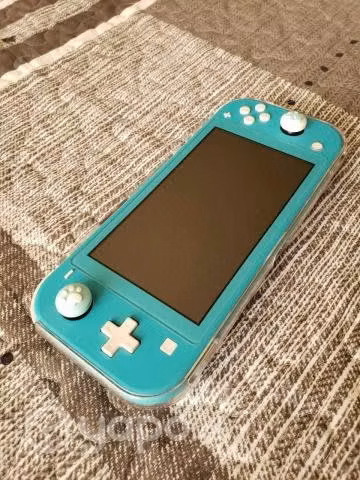 Nintendo Switch Lite + Animal Crossing y Minecraft