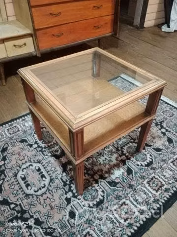 Mesa estilo Luis xv