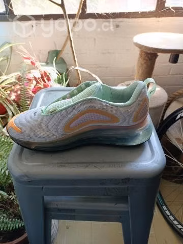Nike air 720