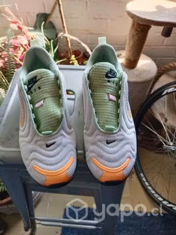 Nike air 720