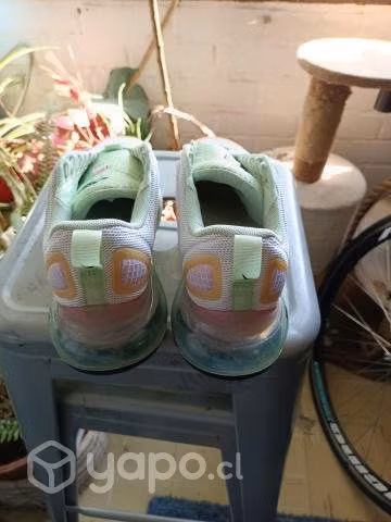 Nike air 720